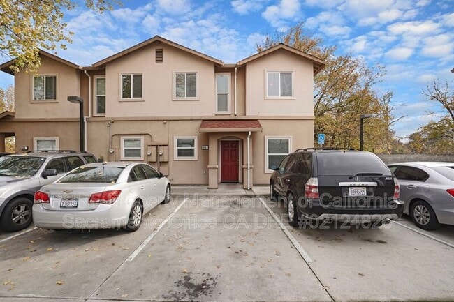 Photo - 1916 Juliesse Ave