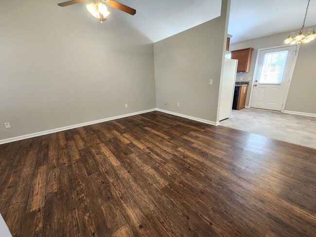 Photo - Goldfinch Unit B