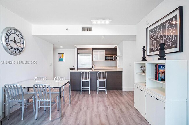 Photo - 500 Brickell Ave Unidad 1903