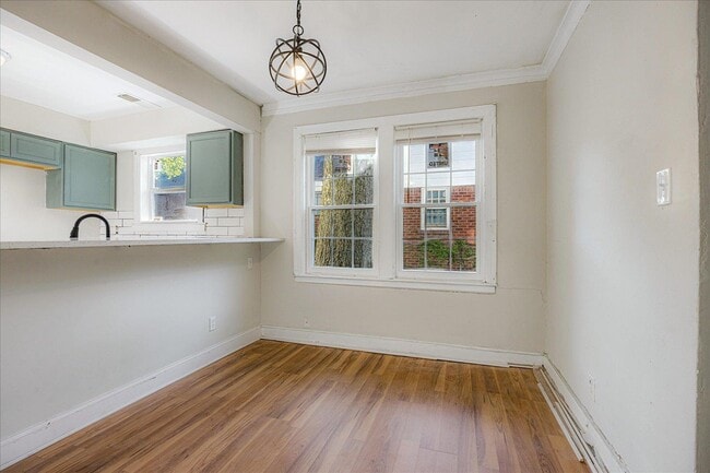 Photo - 2694 Kimball Ave