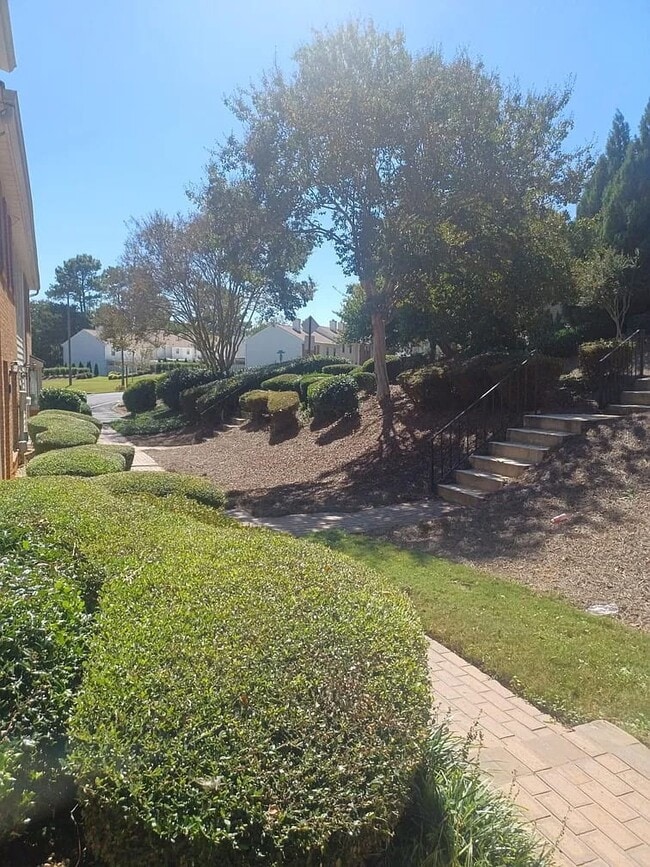 Photo - 110 Holcomb Ferry Rd