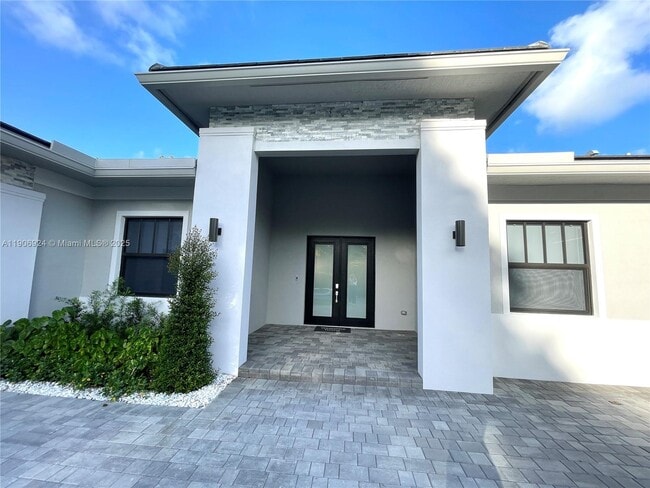 Photo - 11181 SW 92nd Ave