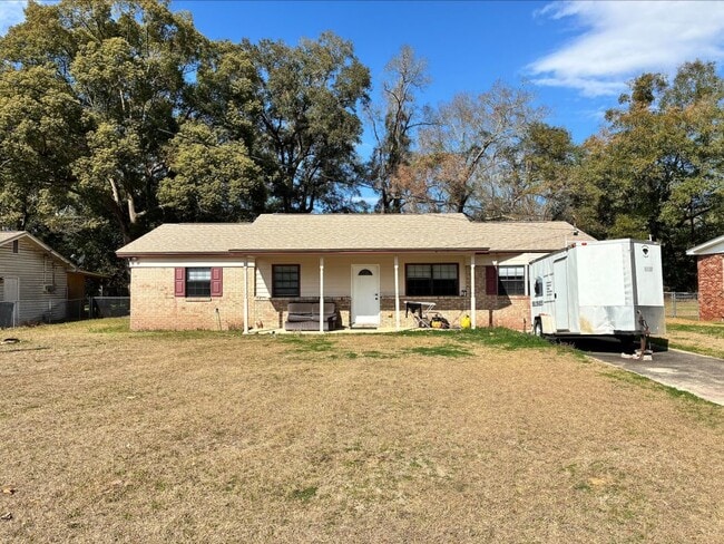 Photo - 1852 Hopkins Dr