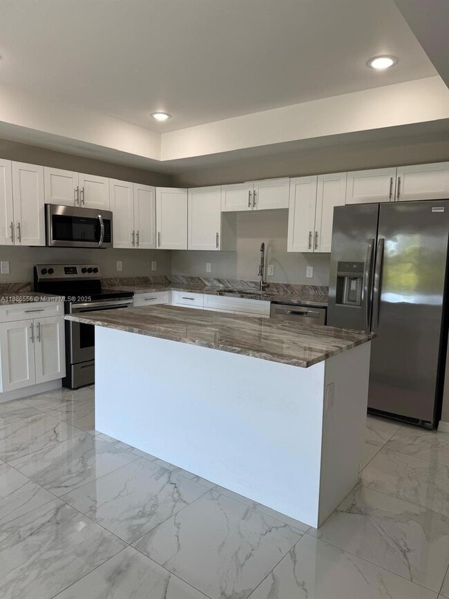 Photo - 608 Alabama Rd S Unit 608