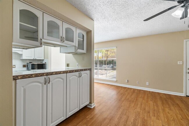 Photo - 500 E Riverside Dr Unit 155