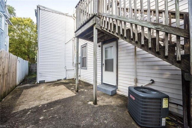 Photo - 426 London St