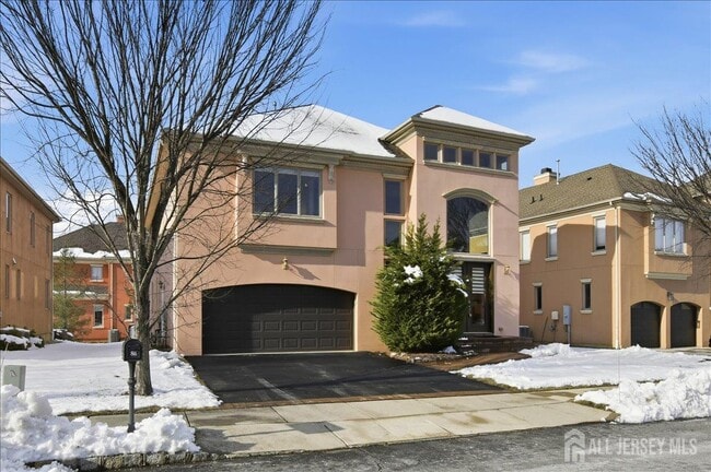 Photo - 86 Davinci Dr