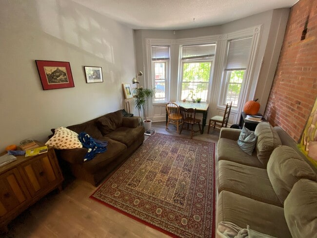 Photo - 65 Edgewood Ave Unit 1