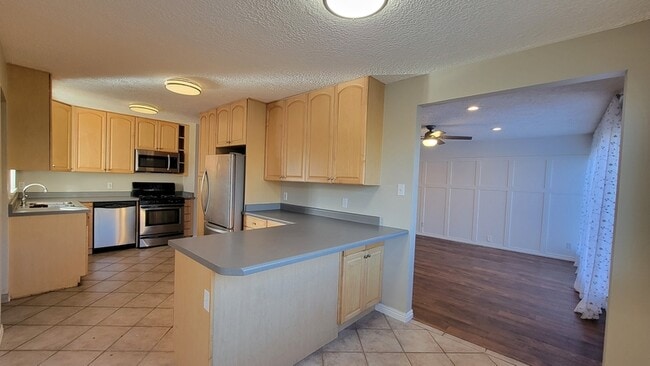 Photo - 1107 Topaz Dr