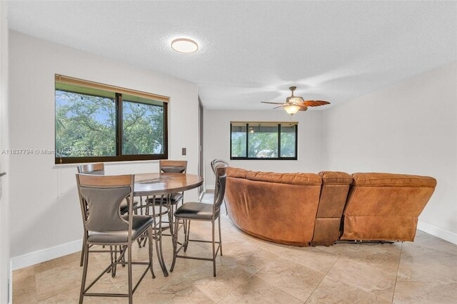 Building Photo - 15405 Miami Lakeway N Unit 209 Rental