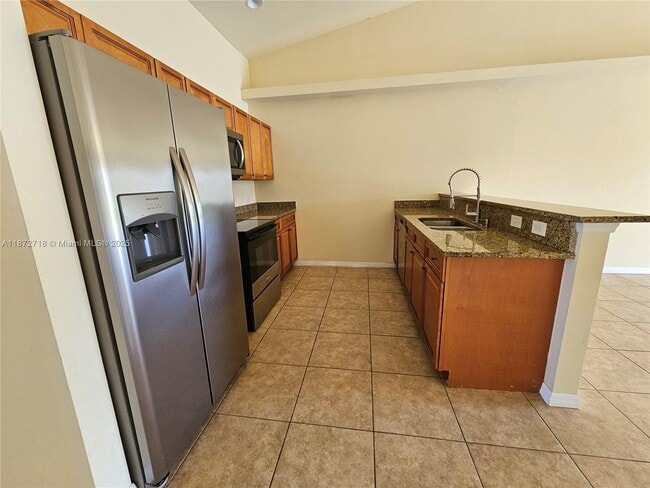 Photo - 134 SE 12th St Unit -