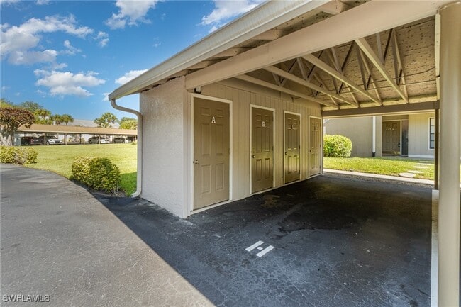 Photo - 135 Cypress Way E Unit H