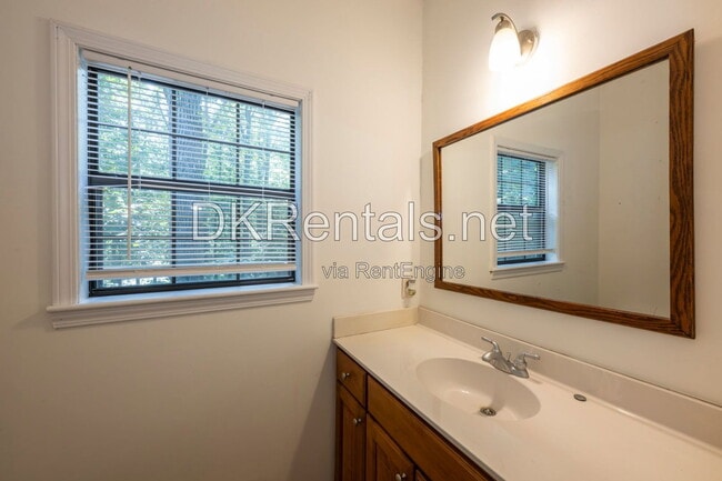Photo - 2133 Cooper Way