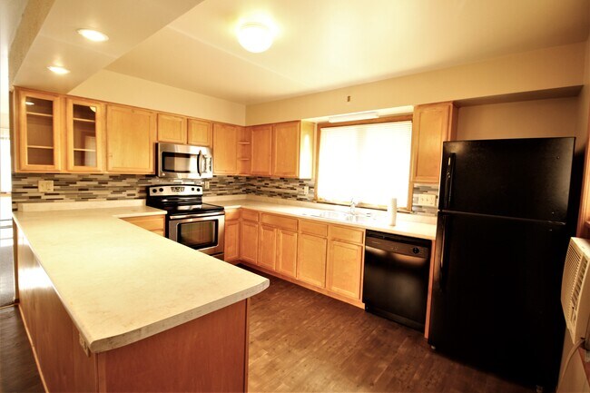 Photo - 1050 Cedar St Townhome