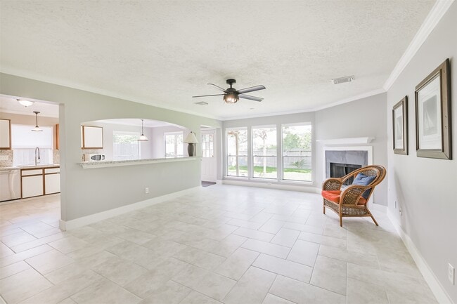 Building Photo - 1623 Stonehaven Village Cir