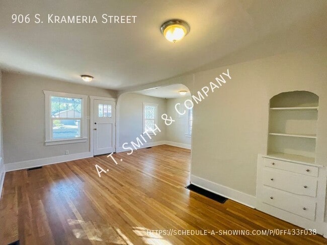 Photo - 906 S Krameria St
