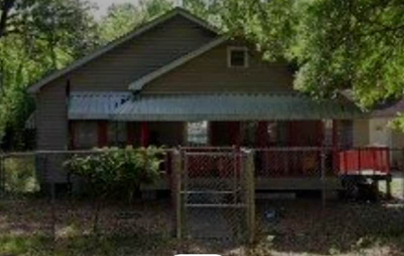 Photo - 4247 Maple Dr