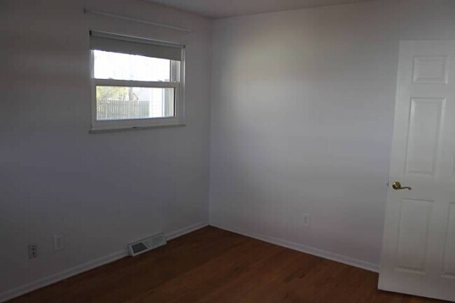 Photo - CHARMING BRICK RANCH JUST MINUTES FROM DOW...