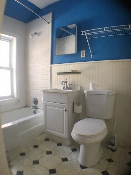 Building Photo - 23 Firglade St Unit 3