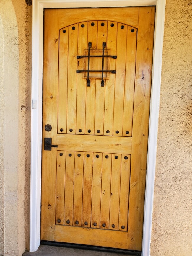 puerta principal - 10832 Westminster Ave