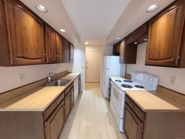 Photo - 4 Canterbury Ct Unidad 4