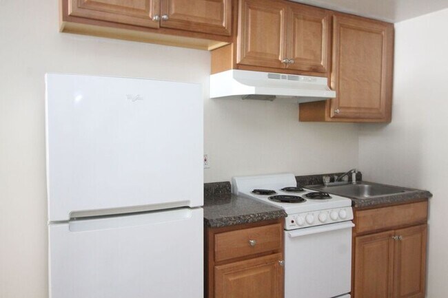 Photo - 1019 St Paul St Unit B