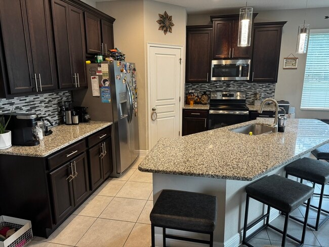 Kitchen - 4131 N Habana Ave