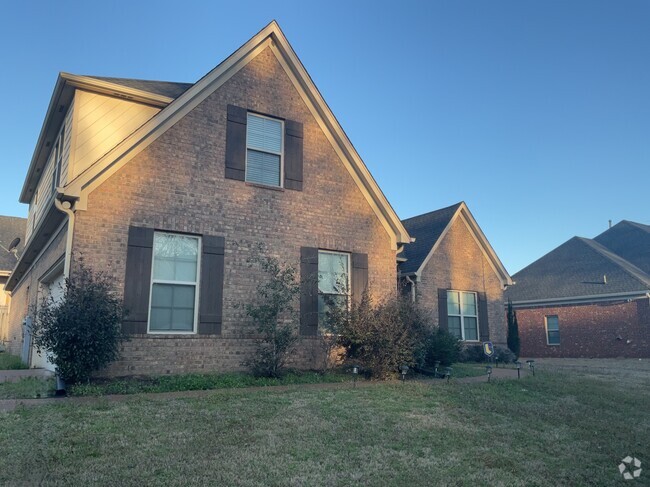Building Photo - 5455 Meadowbriar Trail Rental