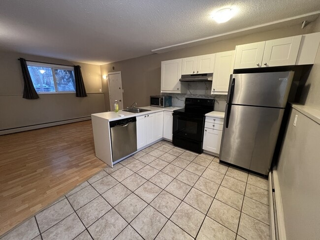 Photo - 12932-12118 118 Ave NW Unit 19