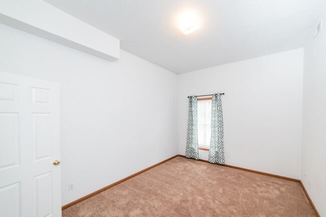 Pinnacle Heights Apartments