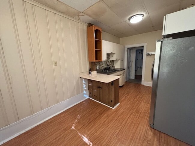 Photo - Kamineni-1070 Luzerne Street Unidad Kamineni 1070 Luzerne Street, Apt. #1