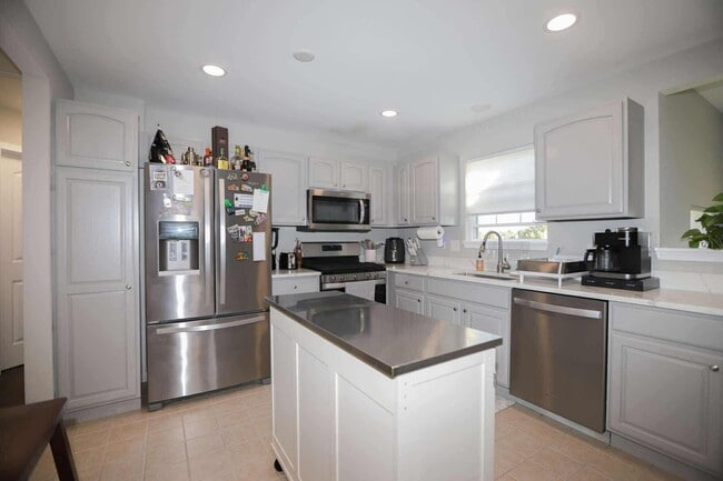 Photo - 1117 Draper Rd