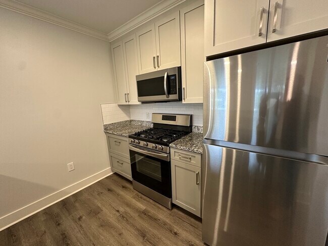 Photo - 17 Hennery Wy Unit 17J