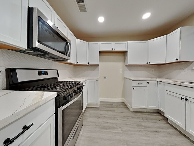 Photo - 2905 Shady Creek Dr