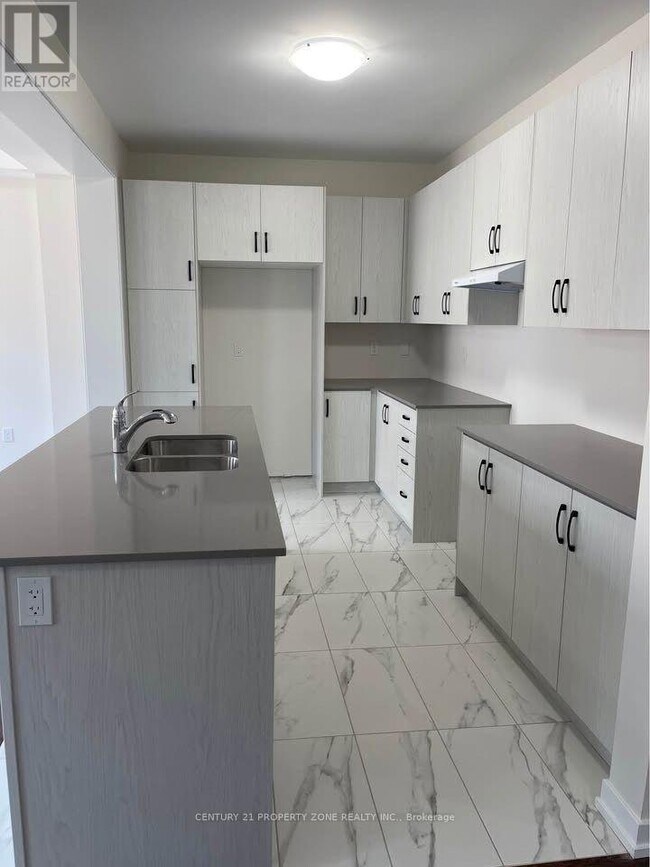 Photo - 15 Stanley Leitch Dr