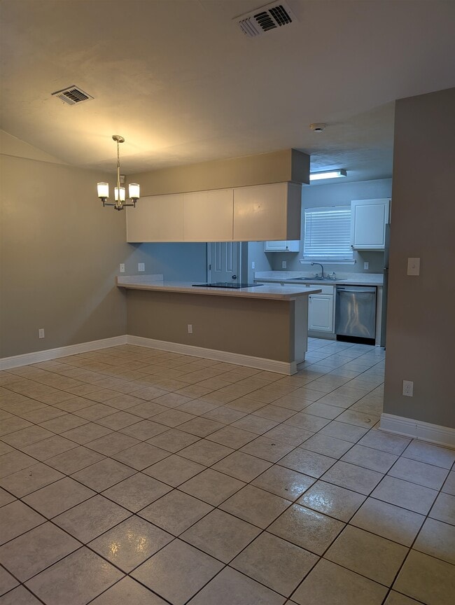 Photo - 3136 Layla St