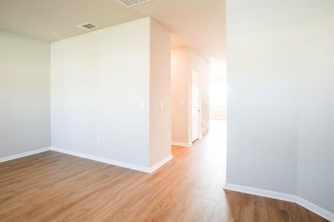 Photo - 1612 Fairhaven Gtwy