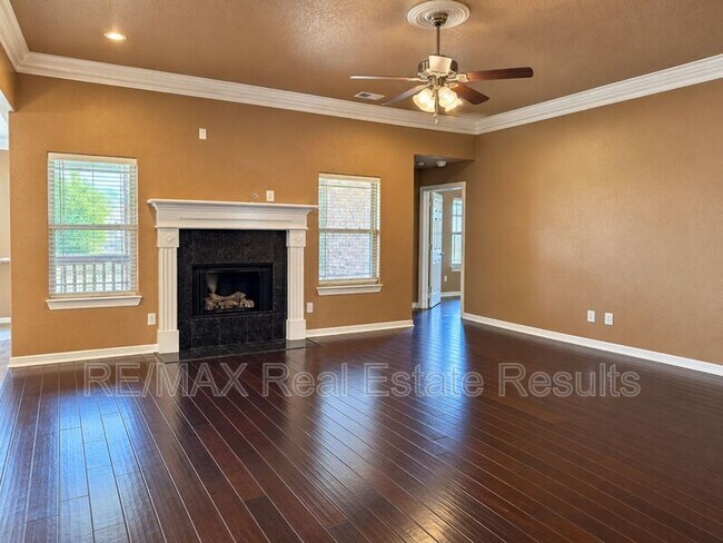 3401 S 2nd Pl