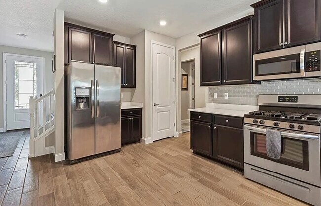 Photo - 417 Sweet Oak Wy