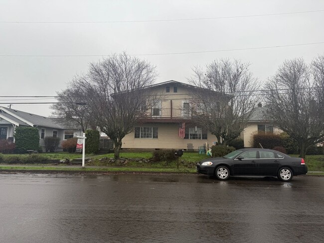 Building Photo - CL2622-2624 Unit 2622