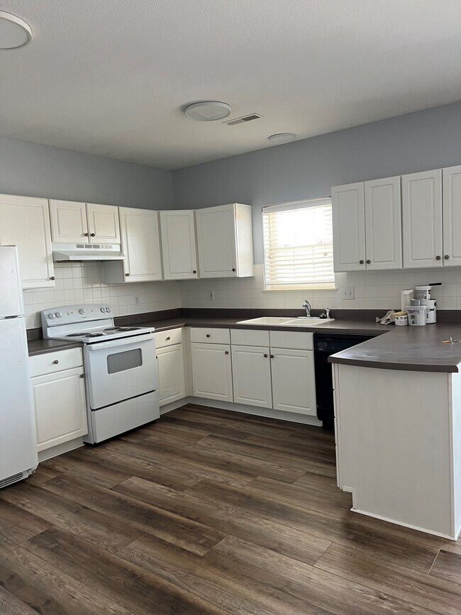 Photo - 1507 Fox Run Dr Unit End