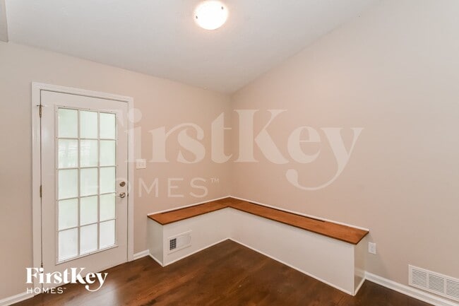Photo - 855 Clyde Cole Rd