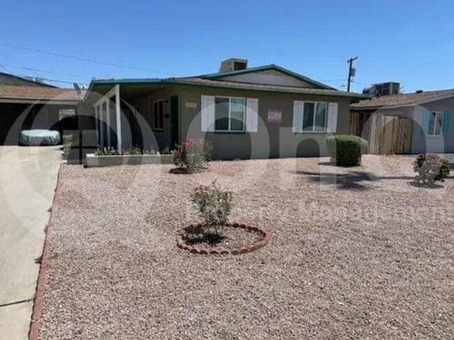 Photo - 1717 N 42nd St Casa