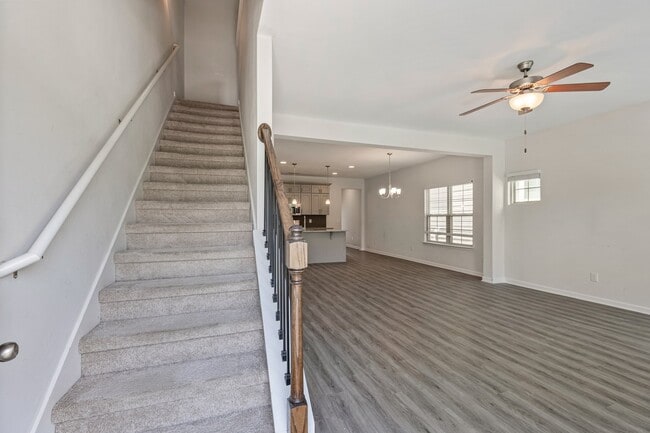 Photo - 1436 White Dutch Ln