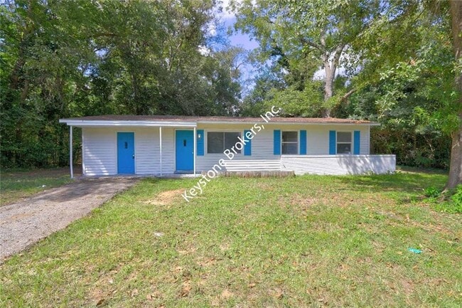 Building Photo - 2423 Thrasher Ave Rental