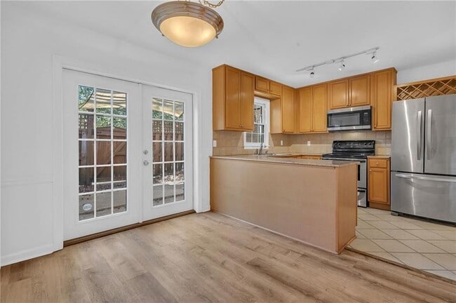 Photo - 1101 Collier Rd NW