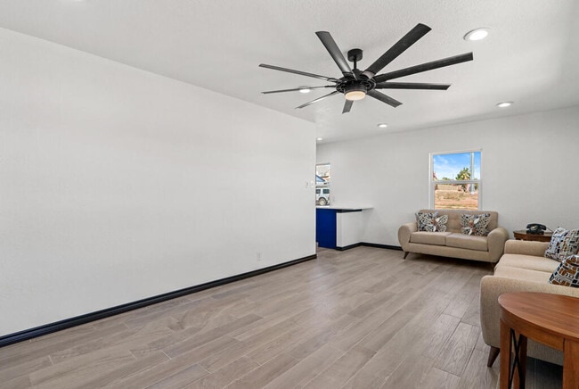 Photo - 4108 Payne Cir