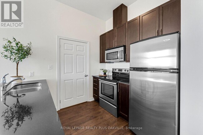Photo - 170 Water St N Unit 1207