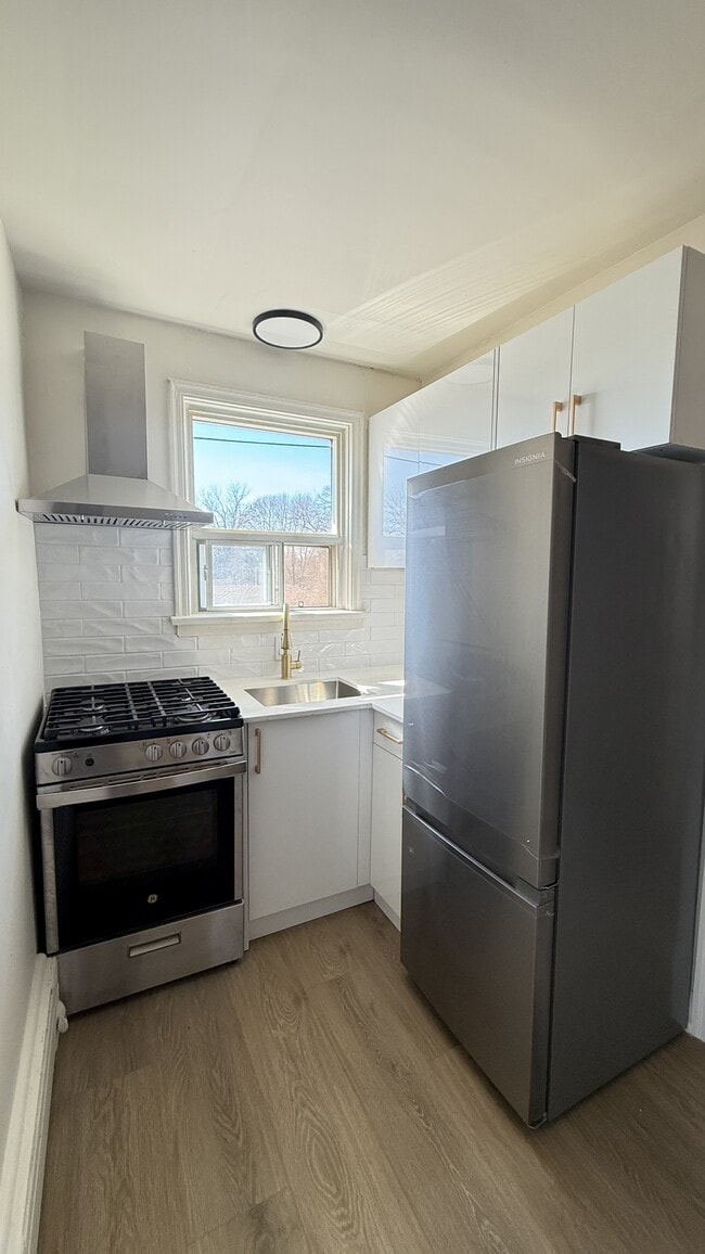 Photo - 6921 Barker St Unité 2