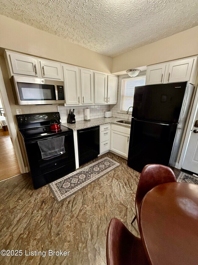 Photo - 2402 Bradley Ave Unidad 1